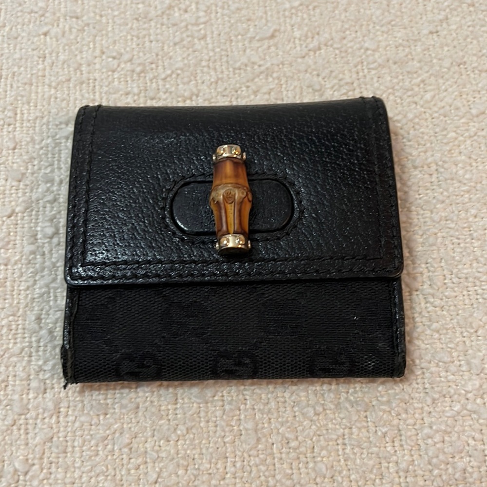 Authentic Gucci wallet